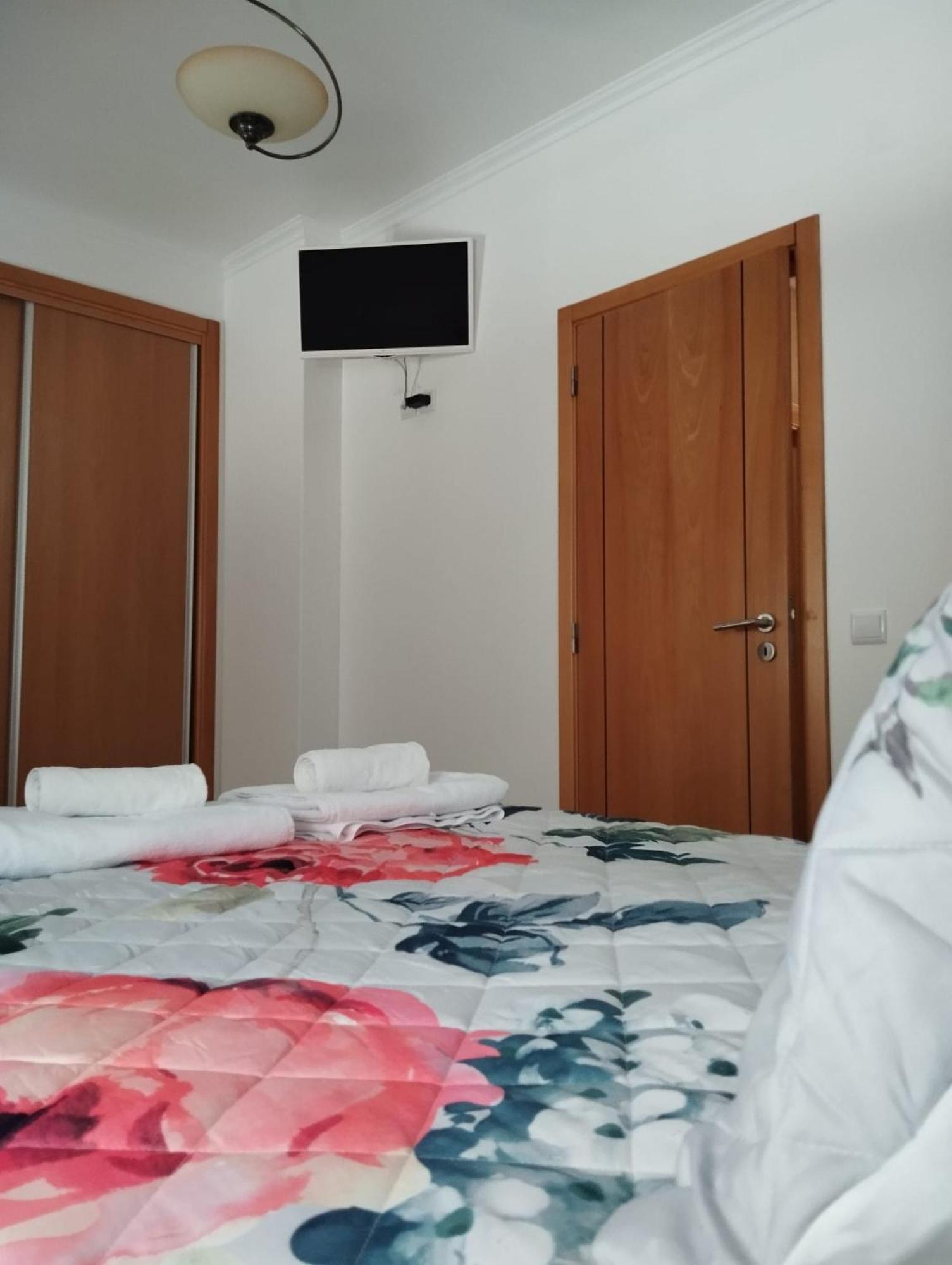 Julia House Holidays Nazare Exterior photo